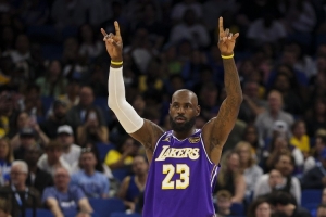 杰弗森：之前联盟门面的传承都很稳定 现在是25年来首次断档 配图