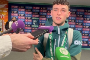 福登：赢得联赛杯大家都超级兴奋，这对我们信心有很大的提升 配图