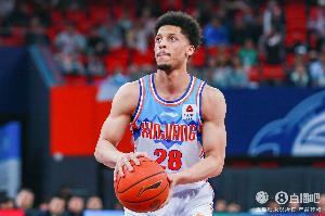 带队取胜！威金顿出战28分钟14中8砍下全场最高31分 13罚12中！ 配图