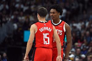 阿门和谢泼德本赛季均100+抢断 联盟第二对 比肩小卡+邓恩 配图