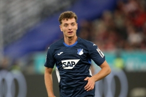 天空体育：若吉拉西今夏离队，多特蒙德考虑引进F·阿斯拉尼替代 配图