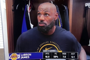 9连胜期间最喜欢球队哪一点？詹姆斯：我们的心理韧性十足！ 配图