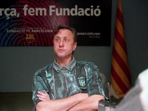 前队友：克鲁伊夫为巴萨带来全新风格 他更像加泰人而不是荷兰人 配图