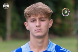 斯基拉：尤文、国米、亚特兰大对意丁16岁中卫塔萨尼感兴趣 配图