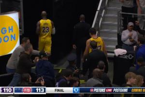 难受啊！东契奇绝平三分不中 詹姆斯&东契奇先后直接走向球员通道 配图