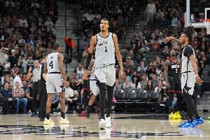 卡斯尔：我们能击败任何对手 不管对上谁我们都不是下狗 配图