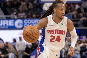 相当不错!詹金斯本赛季11场首发场均贡献15分7助攻 配图