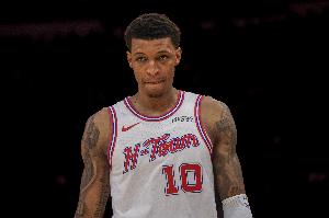 铁贾小宝!小史密斯10中2&三分7中1仅拿6分5板1助 上半场6中0 配图