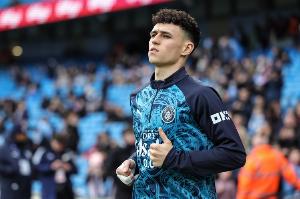 鲁尼：福登在决赛最后时刻替补像是被施舍，为他感到难过 配图