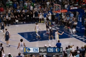 没能形成有效进攻！桑托斯边线球给小佩顿空接无果 比赛进入加时 配图