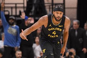 记者惋惜:穆迪今晚复出打出了生涯最精彩表现之一 太不公平了 配图