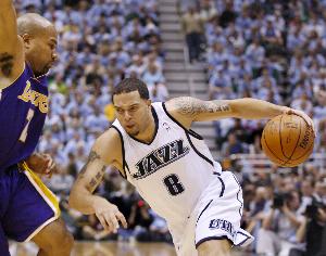 德隆谈KG称联盟像娱乐秀:理解他的观点 现在的球员更关注其形象 配图