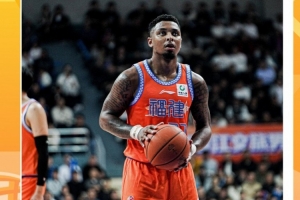 连克北京青岛&场均31分5板5.7助1.3断!皮特森当选第9周周最佳 配图