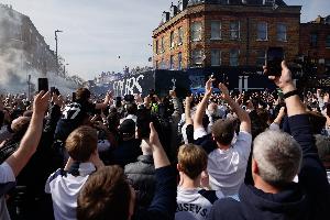 热刺球迷:枪手同事都不屑于嘲讽我 他们夺冠我们降级是终极噩梦 配图