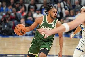 薪资专家：卡梅隆·托马斯3月1日之后被裁 没有资格参加季后赛 配图