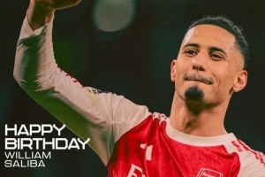萨利巴迎来25岁生日,阿森纳社媒祝福:生日快乐,萨利巴 配图