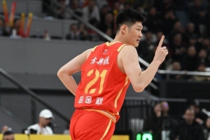 CBA大基本功!胡金秋15中13超高效砍下32分5板2助2断 配图