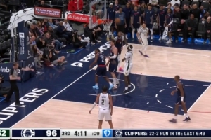 花得不能再花了！大洛弧顶加长三分再进 快船不到7分钟轰22-2！ 配图