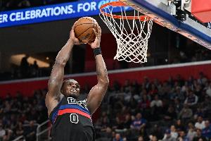 追梦：杜伦是我对阵过最强壮的球员之一 他现在知道如何运用力量 配图