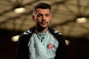 扎卡：起初踢球只为防止走上歧途的爱好 哥哥曾为我放弃出国踢球 配图