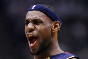 阿里纳斯：幼詹的螃蟹步我们真的不想面对 他全速冲起来无人能及 配图