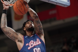 【战报】香港金牛季后赛首战告捷 主场战胜盐南苏科雄狮！ 配图