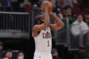 哈登加盟骑士后数据：场均21.2分5.2板7.8助3.2三分 球队14胜4负 配图