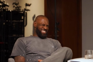 詹姆斯：我以前有哨但再也得不到了 裁判每次都说没看到或很轻微 配图