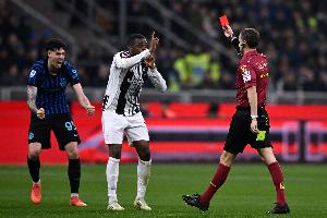 意媒:因此前巴斯托尼事件影响,意甲准备出台新规对假摔进行罚款 配图