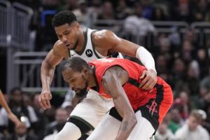 火媒:不希望字母哥来火箭 宁愿看到全员健康回归 补强教练团队 配图