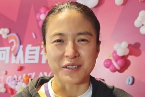 最喜欢周杰伦的哪首歌？张曼曼：晴天、稻香 王丽丽：告白气球 配图