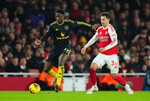 罗马诺：梅努续约至2031年很快Here We Go 马奎尔接近续约1+1年 配图