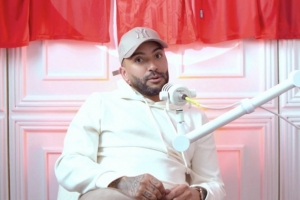 辛普森谈曼联青训：俱乐部很关注球员学业，在学校不听话不能上场 配图