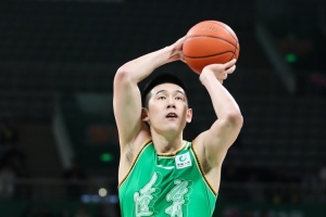 付豪：全队要把姿态摆低一些 我们不是过去那支辽宁的赢球模式了 配图