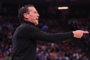 阿特金森:我们防守烂跟人员配置没关系 季后赛谁能防谁进轮换! 配图