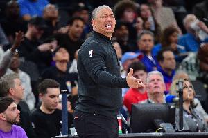 泰伦·卢：最后10场我们必须找回防守身份 然后从那里开始 配图