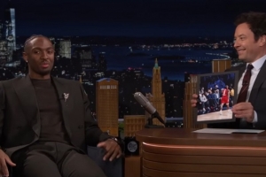 马克西:在奥巴马总统面前打球有点吓人 但他人很好&知道我的名字 配图