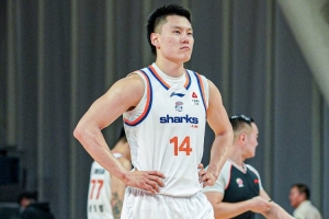 媒体人：上海替补席战斗力CBA独一档 夺冠大热门已呼之欲出 配图