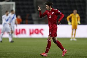 官方：克瓦拉茨赫利亚出任格鲁吉亚国家队新队长 配图