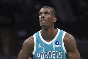 迪亚巴特：在快船时威少教会我很多 在他那个年纪他依旧精力充沛 配图