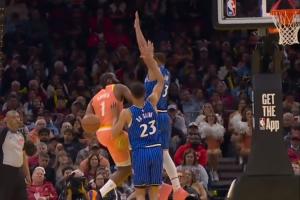 斯特鲁斯谈哈登背传:太不可思议了 第一反应是我最好把球投进 配图