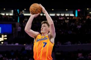 新秀榜:克尼佩尔居首 弗拉格&埃奇库姆分列二三位 哈珀升至第四 配图