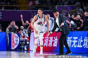 齐鲁晚报：冤家又迎对决！今晚客战新疆，高速男篮剑指三连胜 配图