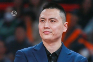 卢伟:我们传导球很好 把最好的机会留给能投进的人 这是取胜关键 配图