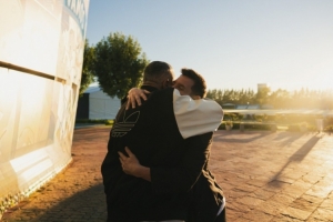 奥莱报:梅西与塔皮亚的良好关系不应成为派系攻击的口实 配图