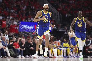 追梦:我离生涯终点比起点更近 希望这不是我最后一次和穆迪上场 配图