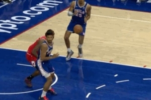 骚气助攻！格莱姆斯不看人手一抖传给巴洛吃饼暴扣！ 配图