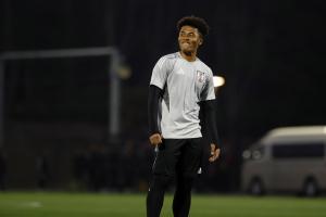 藤田让瑠：与英格兰与苏格兰的比赛非常重要 非常希望能踢世界杯 配图