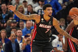 替补高效！韦尔5中5拿下13分11板4助1帽 正负值+32最高 配图