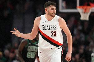 轻轻松松！克林根出战25分钟就打卡 砍下14分15板3助4断2帽！ 配图